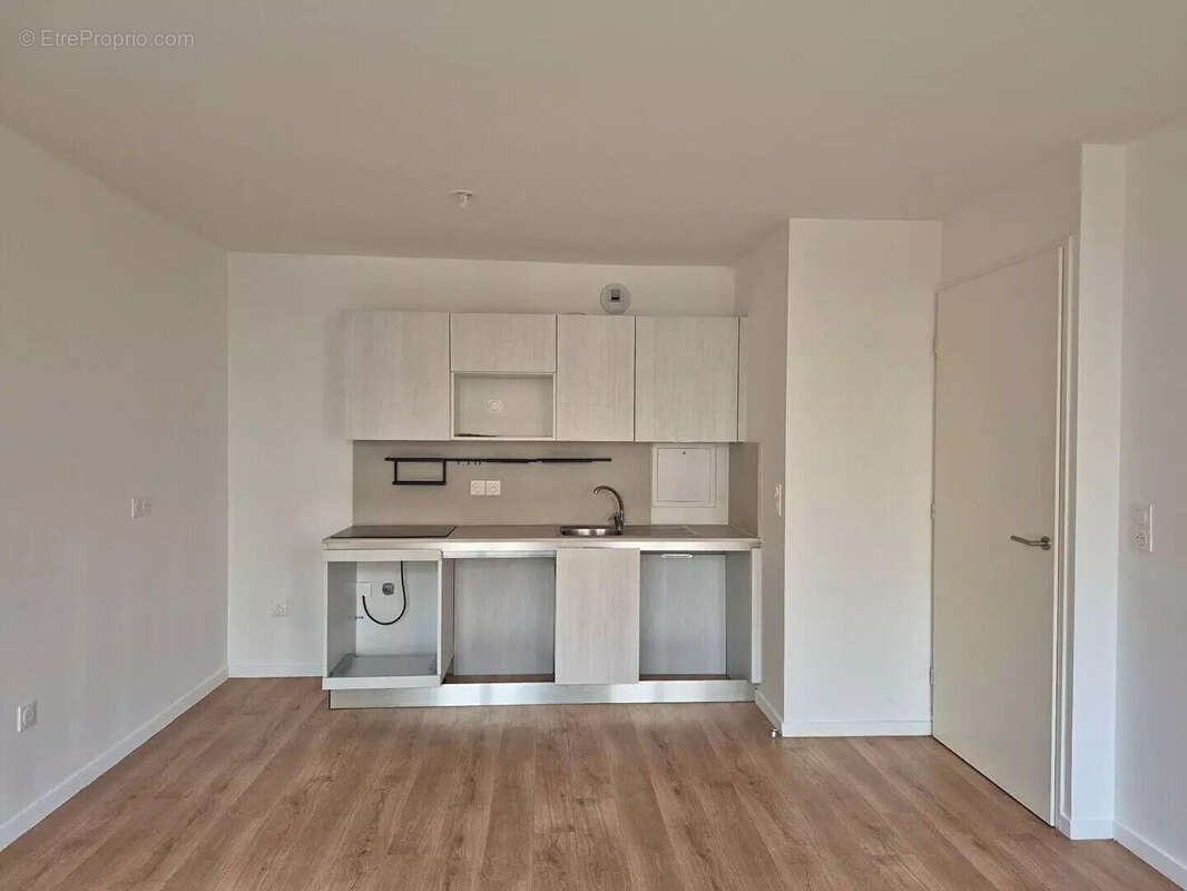 Appartement à LE BLANC-MESNIL