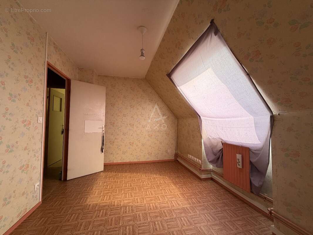 Maison 6 pièces à Beauvais  3 chambres, bureau, garage et jardin clos - photo 6