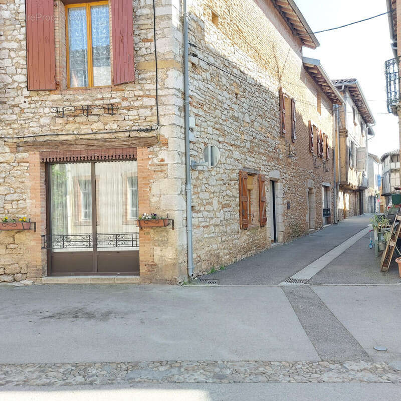 Maison à MONTRICOUX