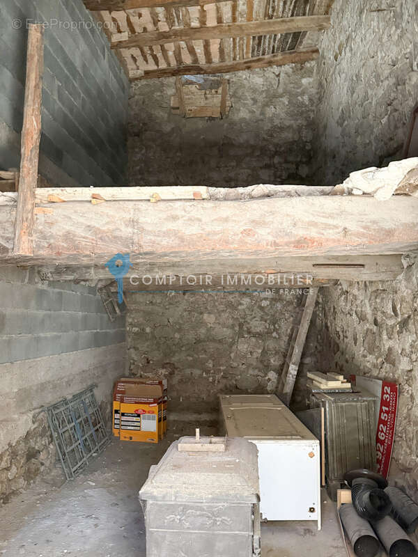 Sisteron   investissement de caractère avec vue dominante sur la durance - photo 8