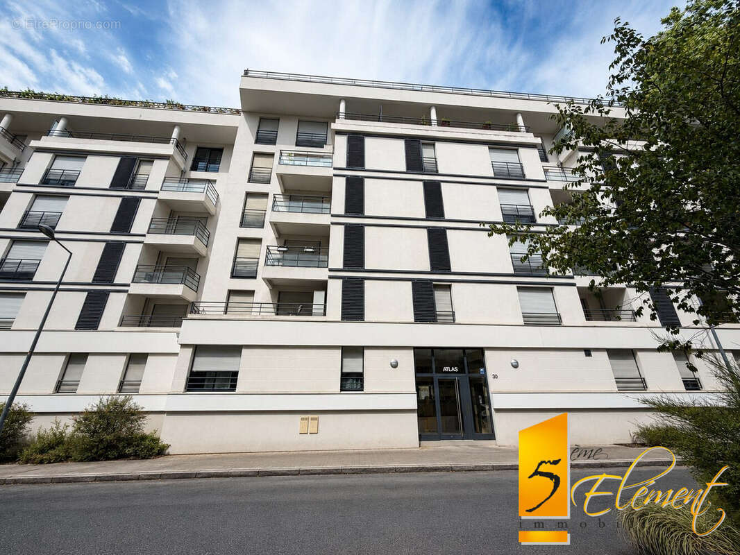 Appartement 68 m² à Villeurbanne  - photo 8