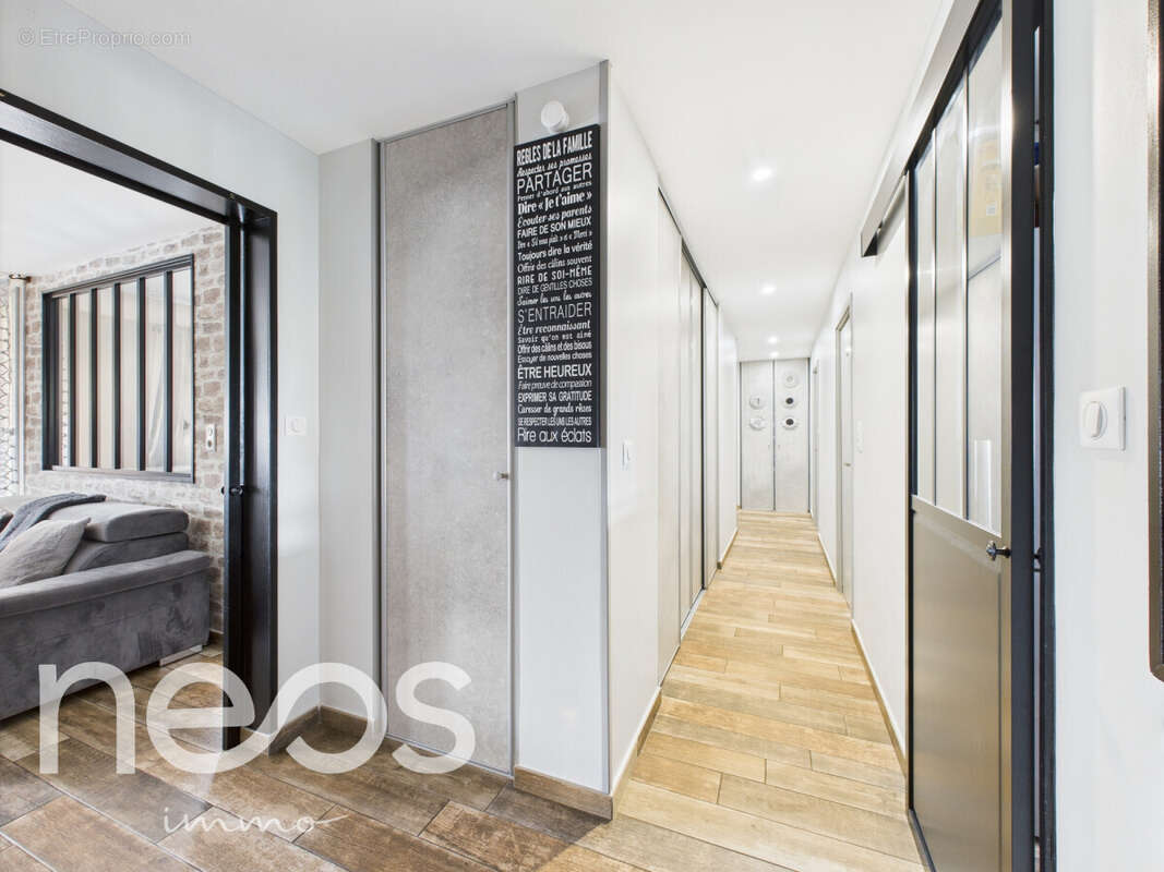 Appartement à CHENOVE