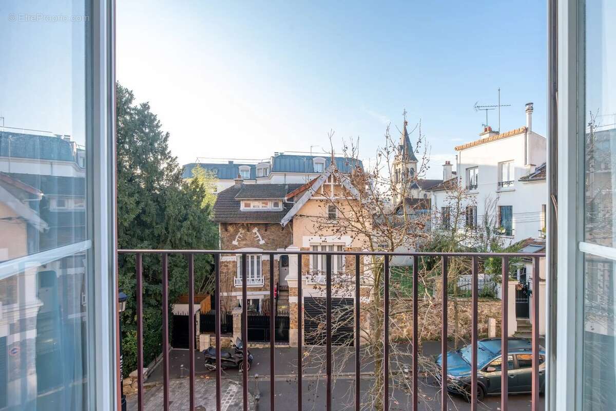 Appartement à LE PERREUX-SUR-MARNE