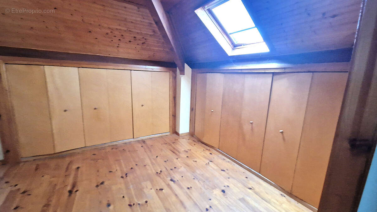 Maison à CHAPAREILLAN