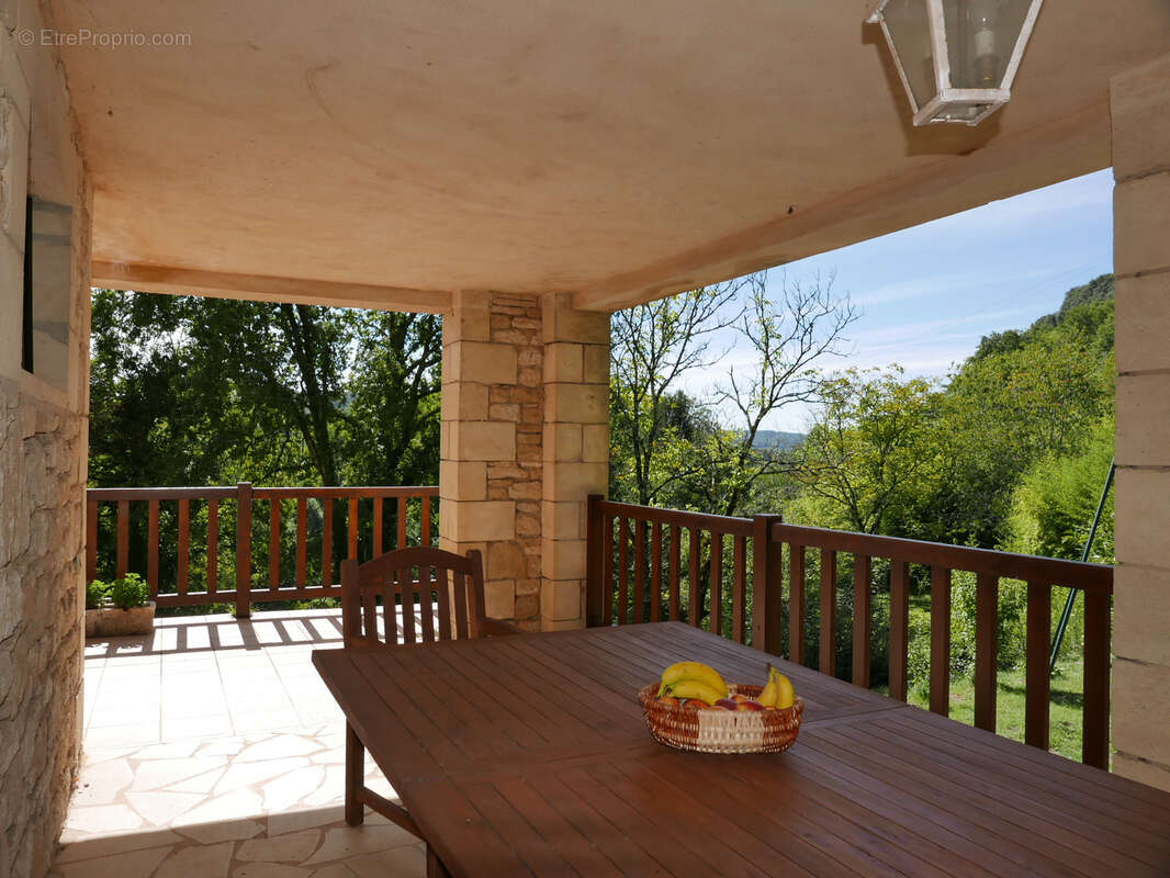 Maison à BEYNAC-ET-CAZENAC