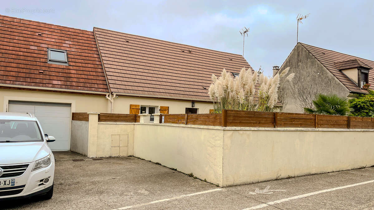 Maison à COMPANS