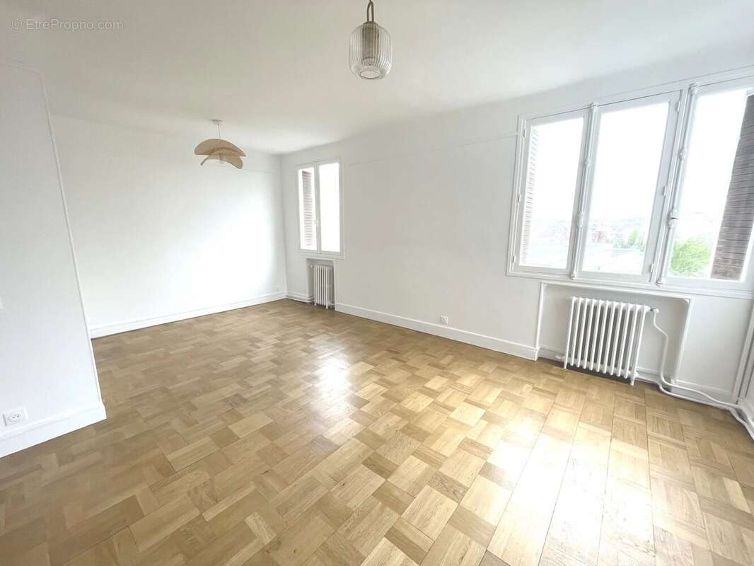 Appartement à COLOMBES