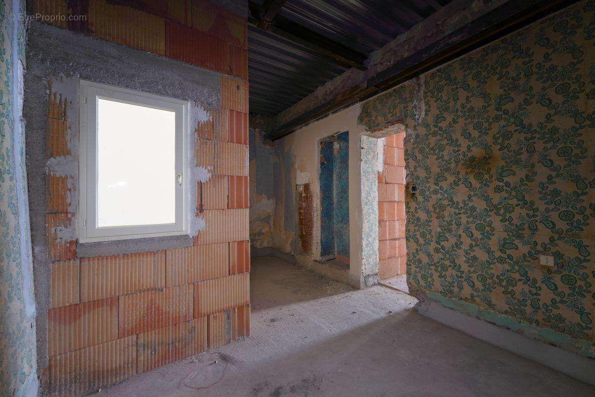 Appartement à MARSEILLE-2E