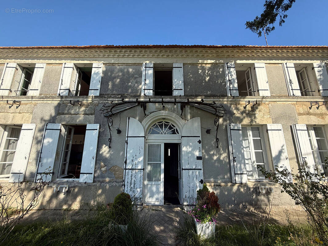 Maison à BLAYE