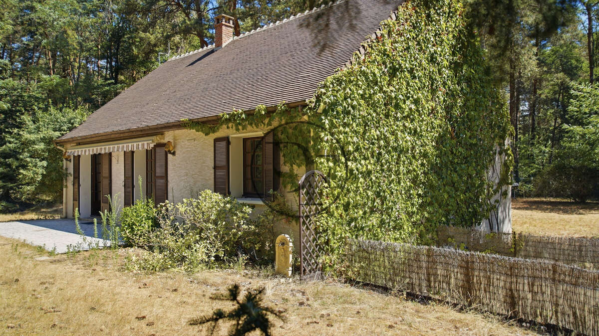 Maison à NOISY-SUR-ECOLE