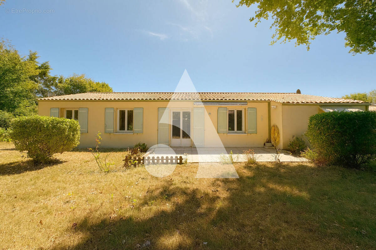 Maison à LA CHAPELLE-PALLUAU
