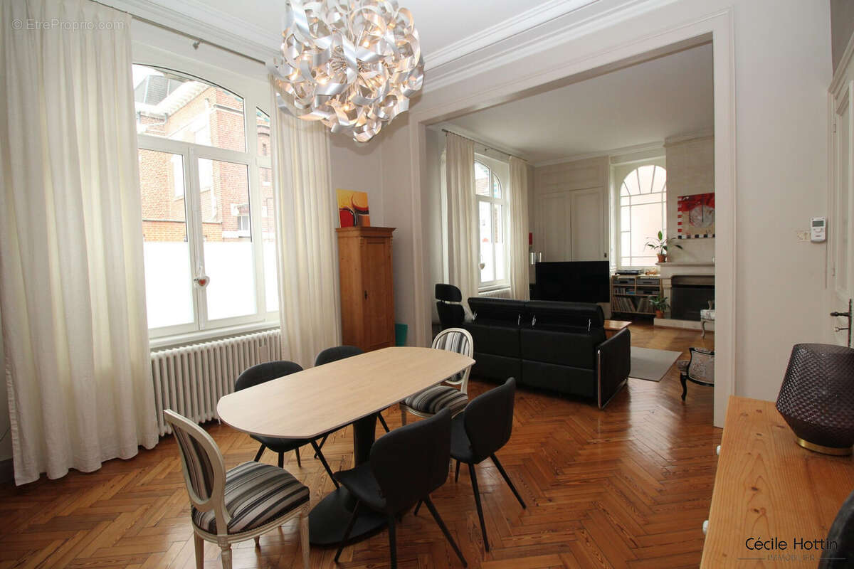 Maison 273 m² à Seclin  - photo 4