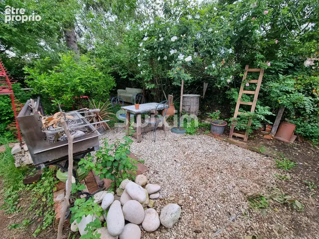 Bel ensemble : maison 4 chambres + cour et jardin + dépendances - photo 19