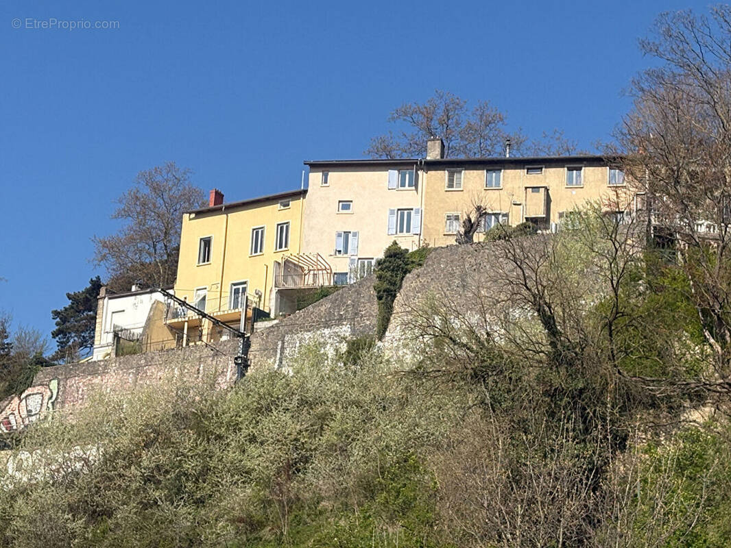 Maison à CALUIRE-ET-CUIRE