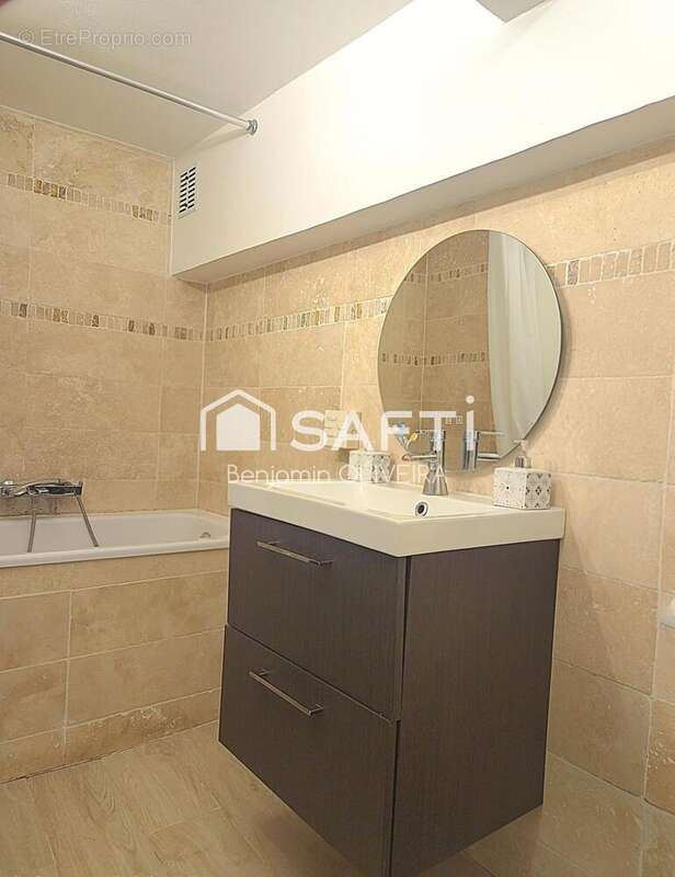 Appartement 117 m² à Saint-Zacharie  - photo 8