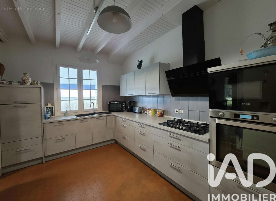 Maison 150 m² à Vacquiers  - photo 4