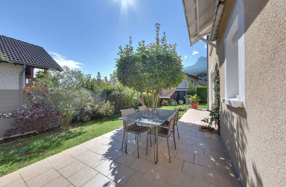 Maison à CLAIX