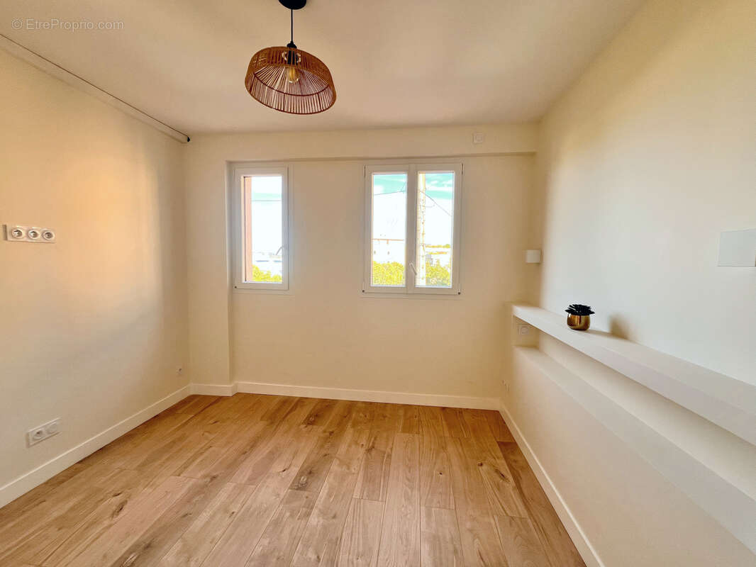 Appartement à MANDELIEU-LA-NAPOULE