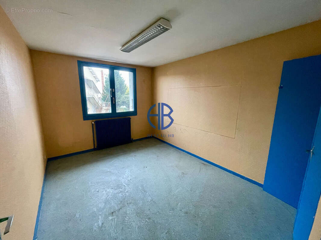 Maison 270m² à fort potentiel au coeur de La Tour-du-Pin - photo 9