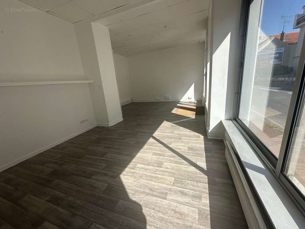 Commerce à CROISSY-SUR-SEINE