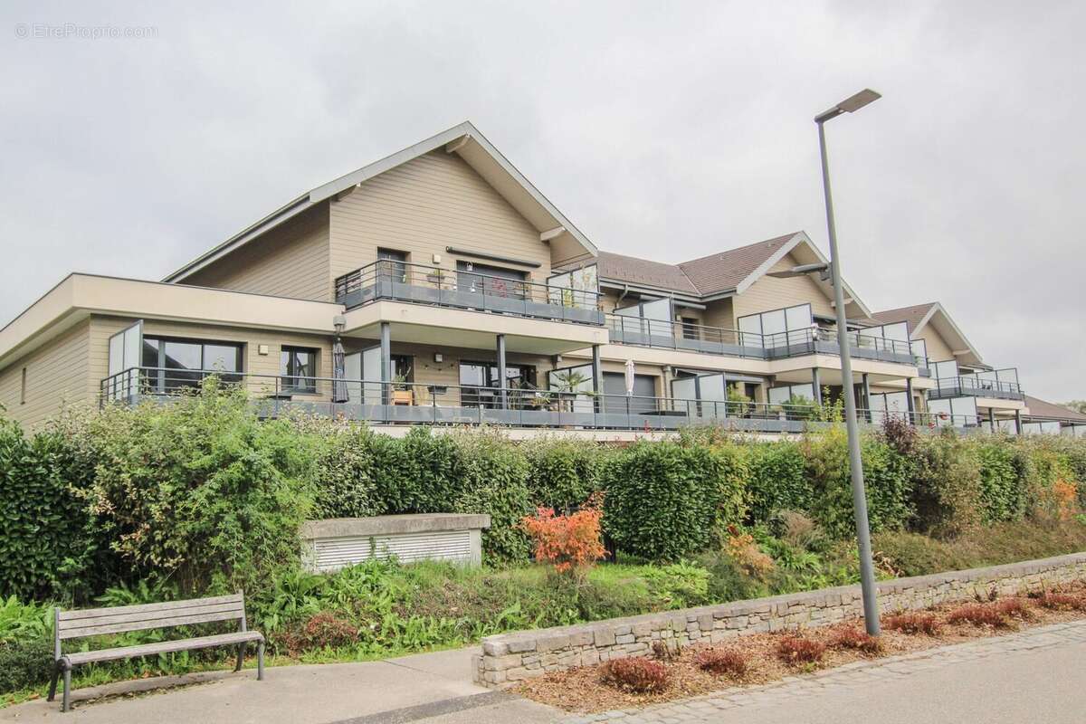 Appartement à PREVESSIN-MOENS