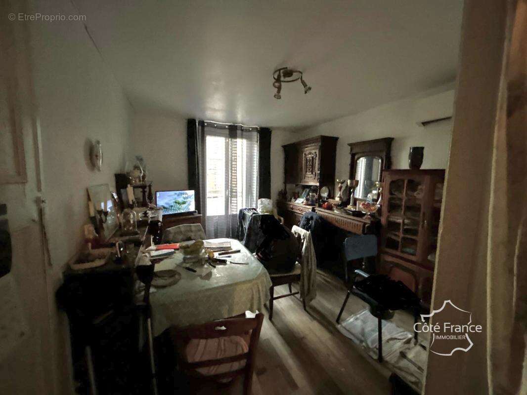 Appartement à VILLENEUVE-L'ARCHEVEQUE