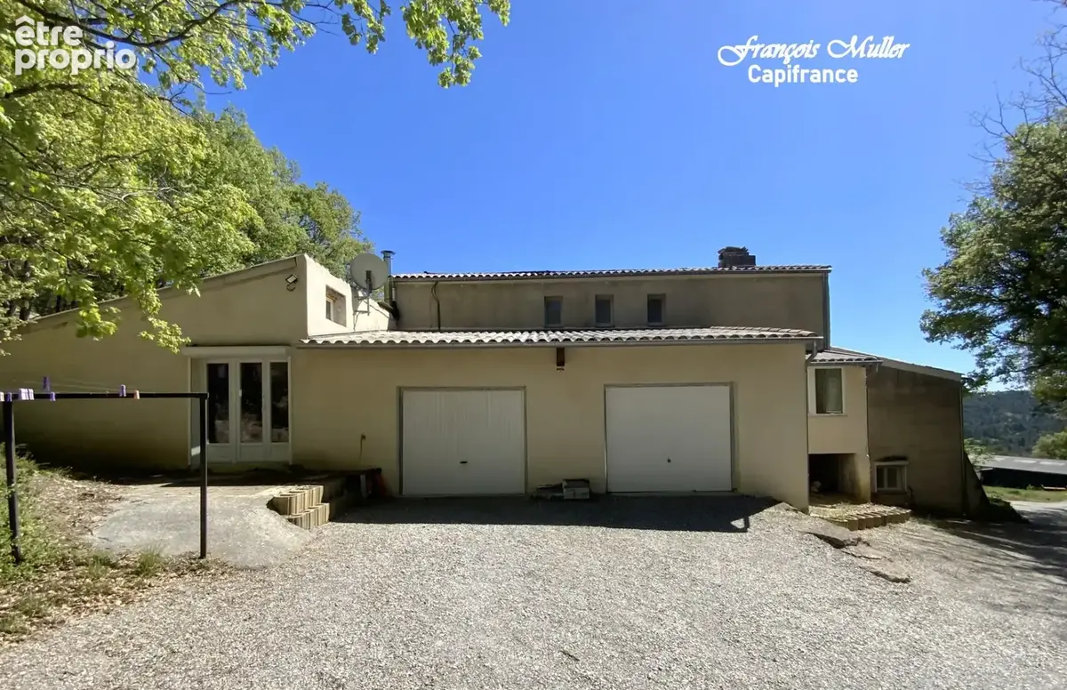 Splendide Propriété de 325 m2 à proximité de Pierrevert, 8800 m2 de terrain - photo 13