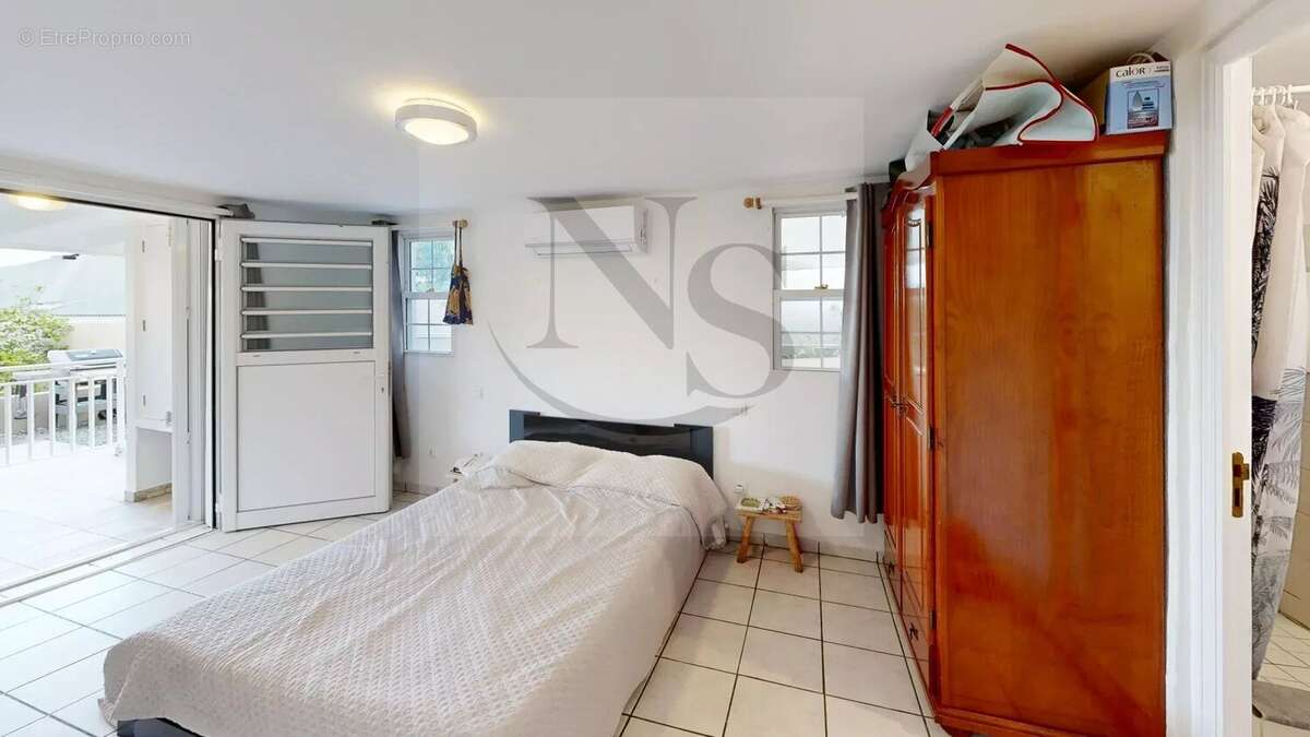 Maison à CAPESTERRE-BELLE-EAU