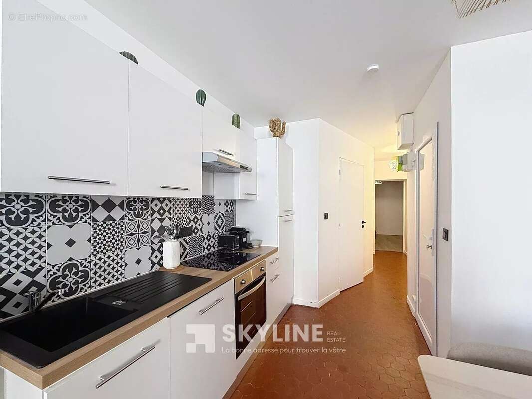 Appartement à MARSEILLE-2E