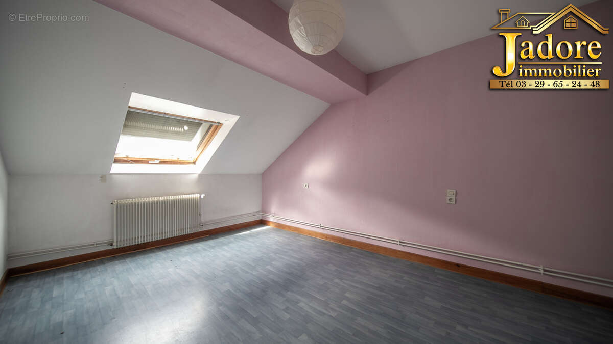 Immeuble+ maison + garage - photo 7