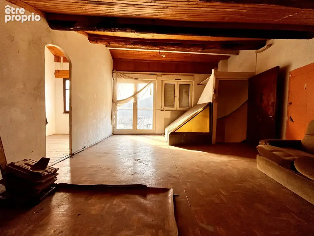 Lots d'appartements à rénover avec caves et parcelles de terrain sur Villars sur Var ! - photo 11