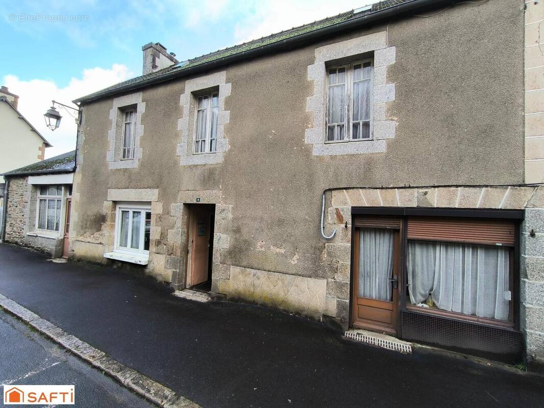 Photo 1 - Maison à BELLE-ISLE-EN-TERRE