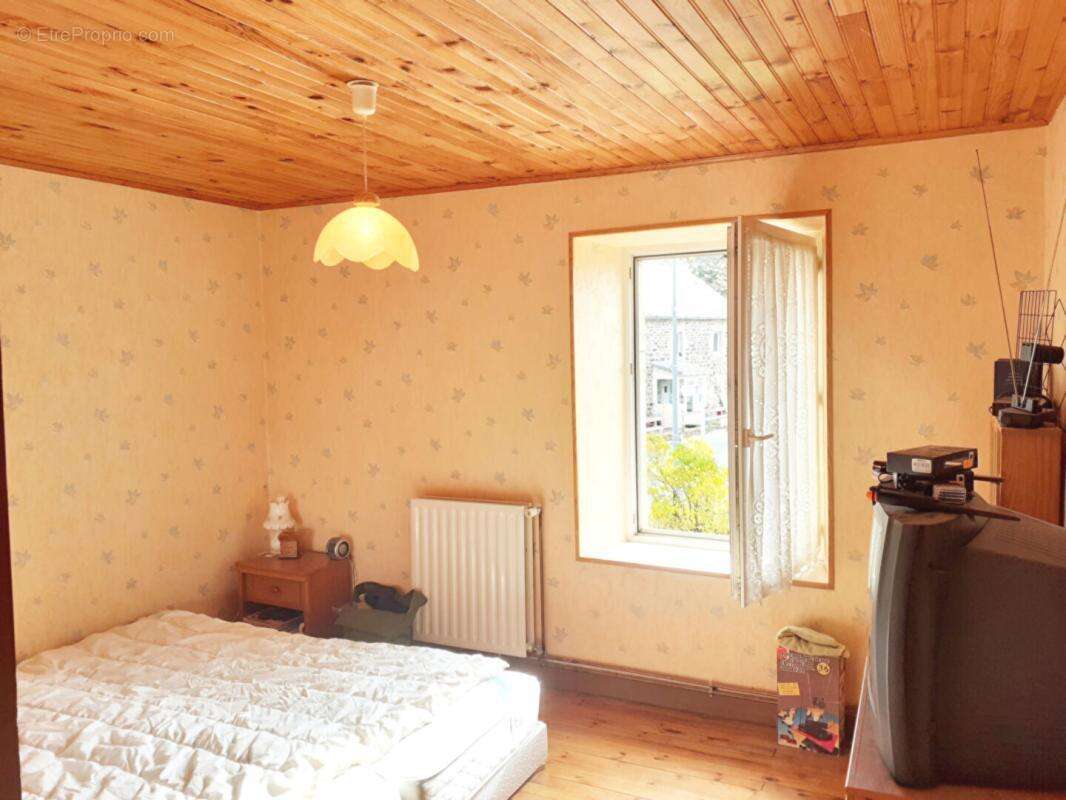 Maison Saint Front 8 pièce(s) 136 m2 - photo 8
