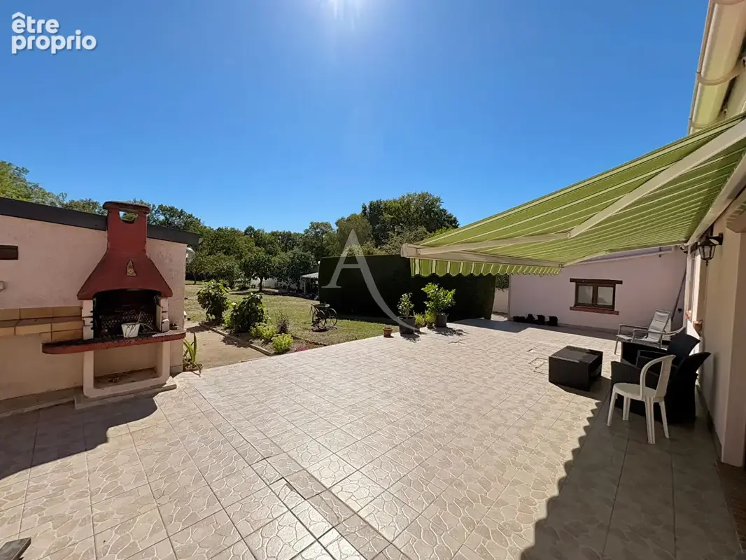 Maison Fay Aux Loges 6 pièces - 2641 m² de terrain avec dépendances - photo 11
