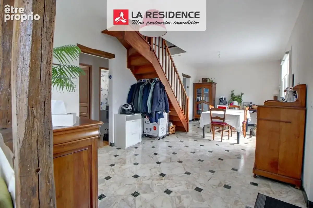 Maison 6 pièces 110 m² à vendre à Les Clayes-Sous-Bois (78340) - photo 6