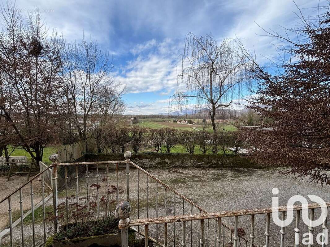 Photo 3 - Appartement à SAINT-GENIX-SUR-GUIERS