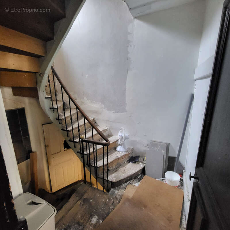Appartement à RIOM-ES-MONTAGNES