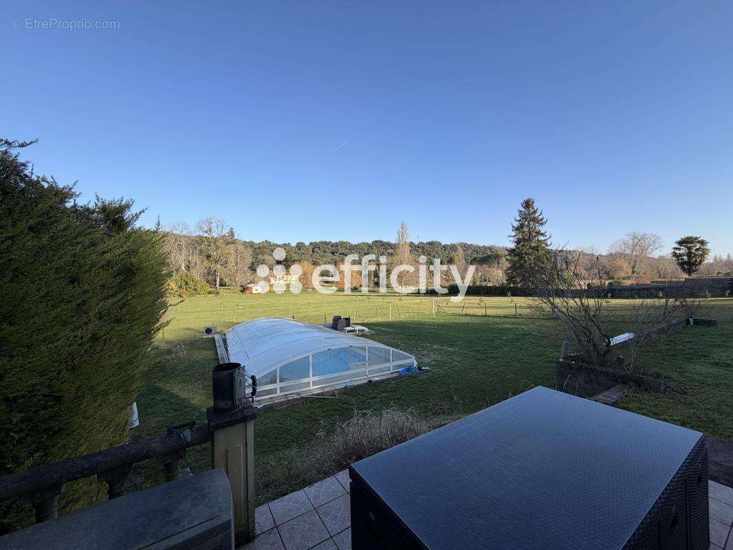 Maison à VOEUIL-ET-GIGET