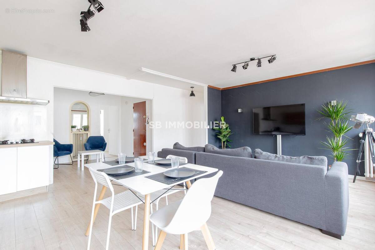 Photo 1 - Appartement à SAINT-ETIENNE