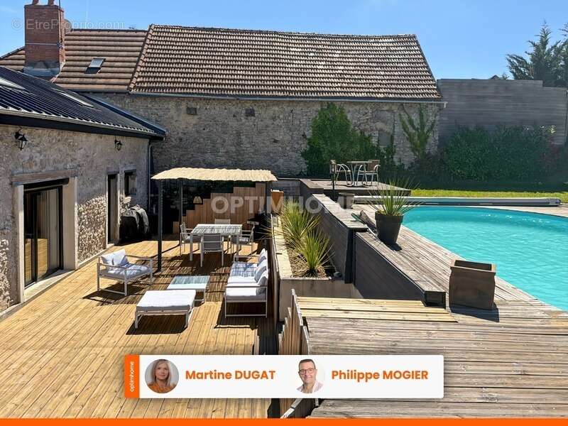 Ancienne maison en pierre entièrement rénovée qui conjugue authenticité et prestations contemporaines avec piscine - photo 13