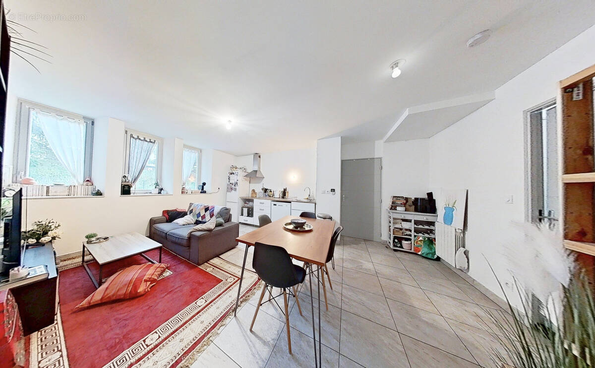 Appartement à LYON-5E