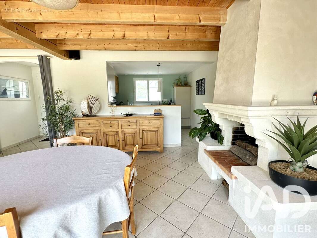Maison 133 m² à Saint-Herblain  - photo 6
