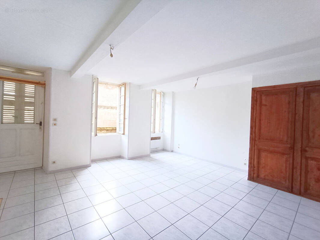 Appartement à COGNAC