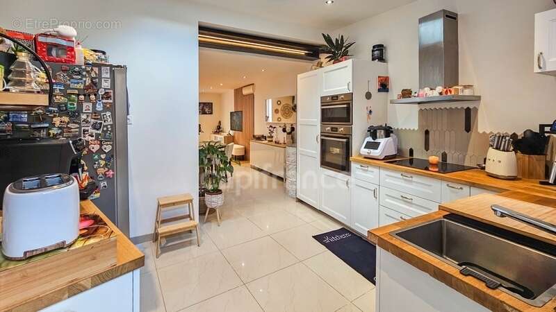 A vendre ETAMPES (91) . Maison en très bon état, 6 pièces, cave, cour et jardin clos - photo 4
