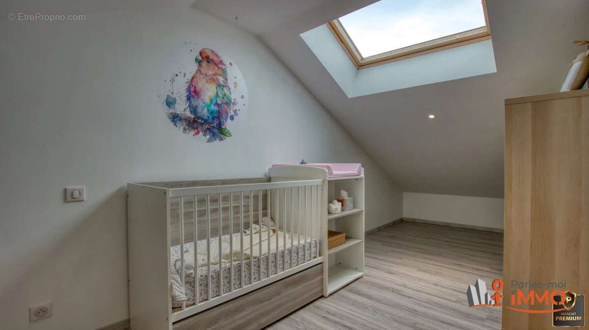 Appartement à VEAUCHE