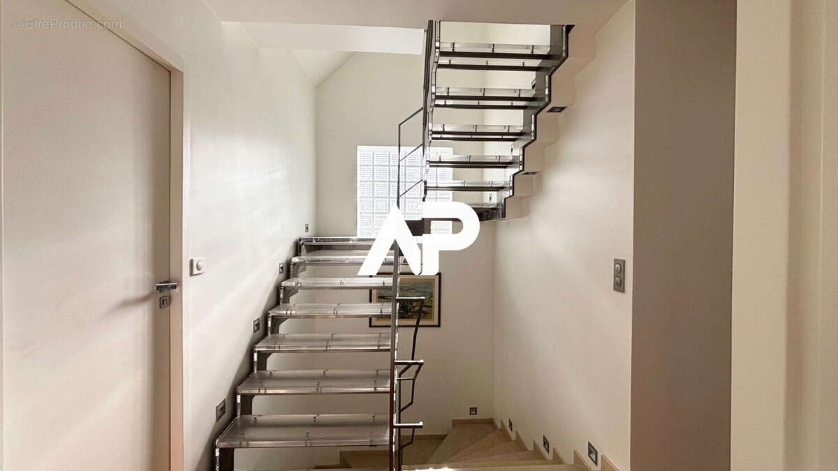 Maison à ENGHIEN-LES-BAINS