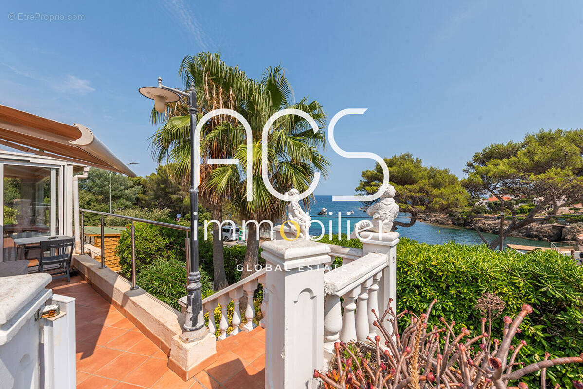 Maison à LES ISSAMBRES