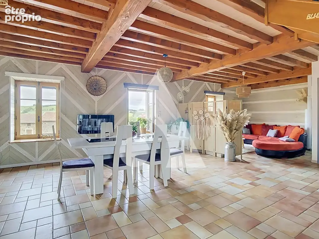 Maison à LARAJASSE