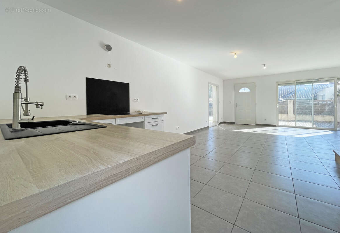 Maison à LES ANGLES