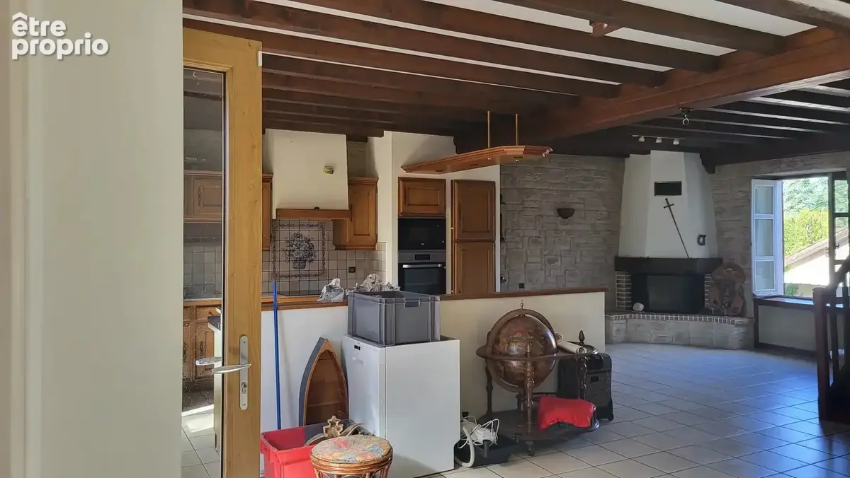 Maison 138 m² à Romaneche-Thorins  - photo 4